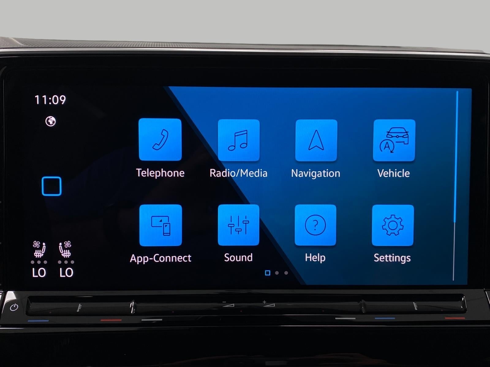 2026 Volkswagen Atlas 2.0T SE w/Technology 4MOTION