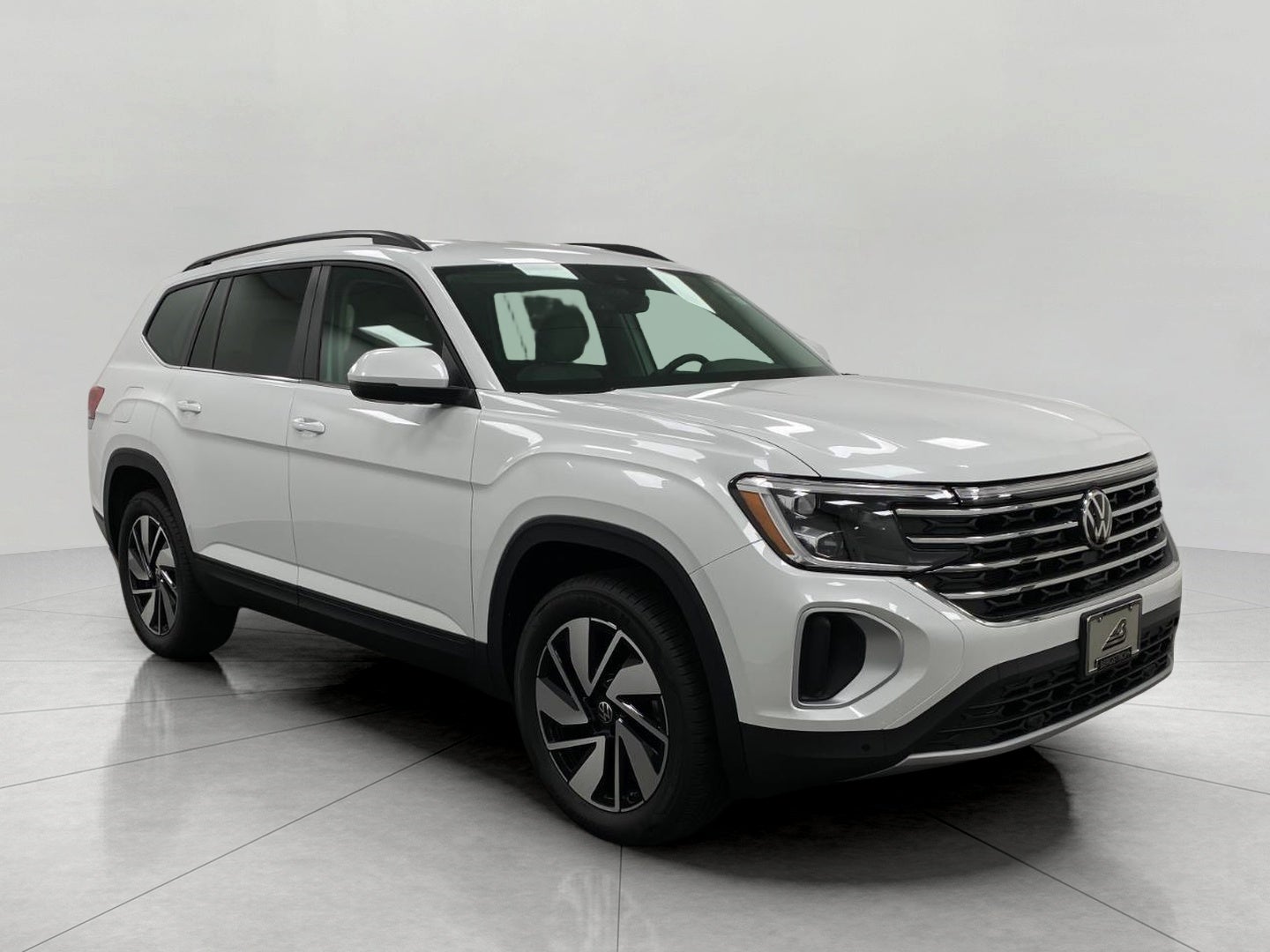 2026 Volkswagen Atlas 2.0T SE w/Technology 4MOTION