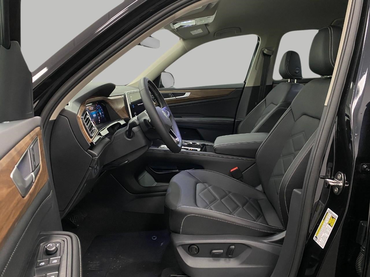 2026 Volkswagen Atlas 2.0T SE w/Technology 4MOTION