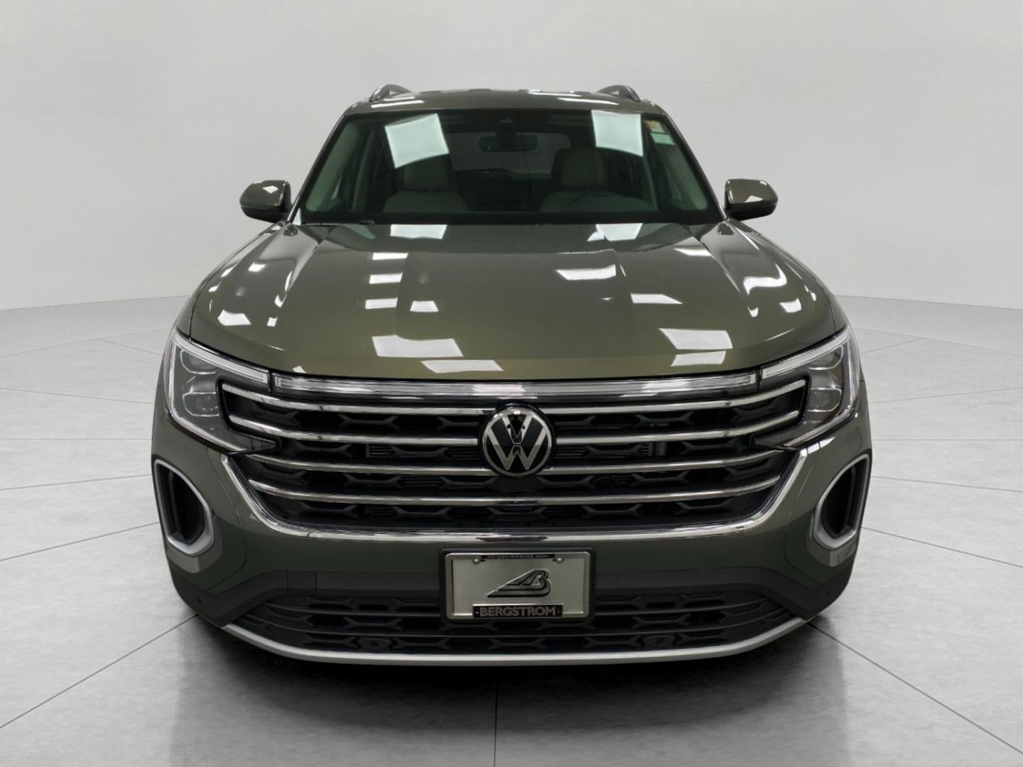 2026 Volkswagen Atlas 2.0T SE w/Technology 4MOTION