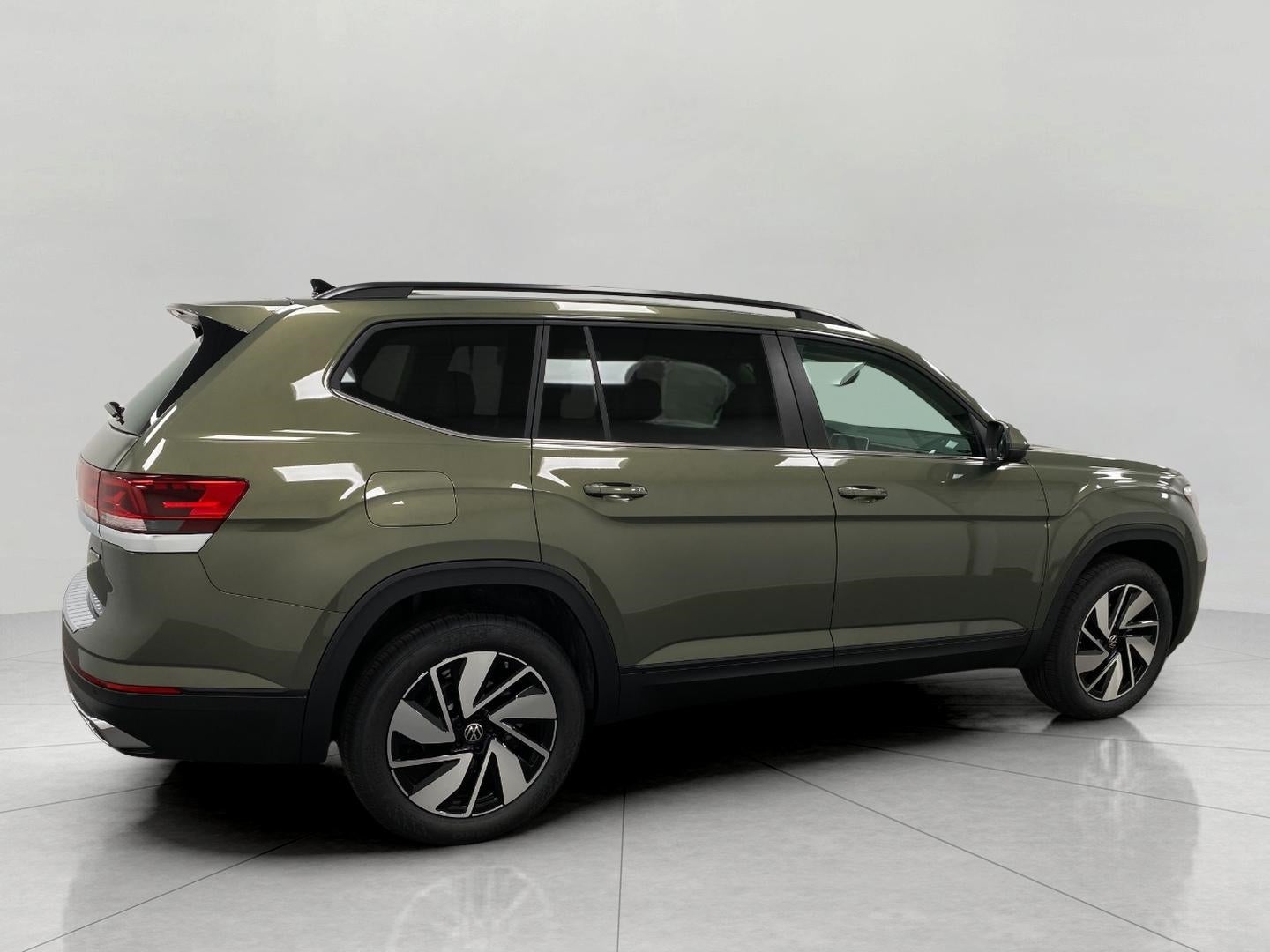 2026 Volkswagen Atlas 2.0T SE w/Technology 4MOTION