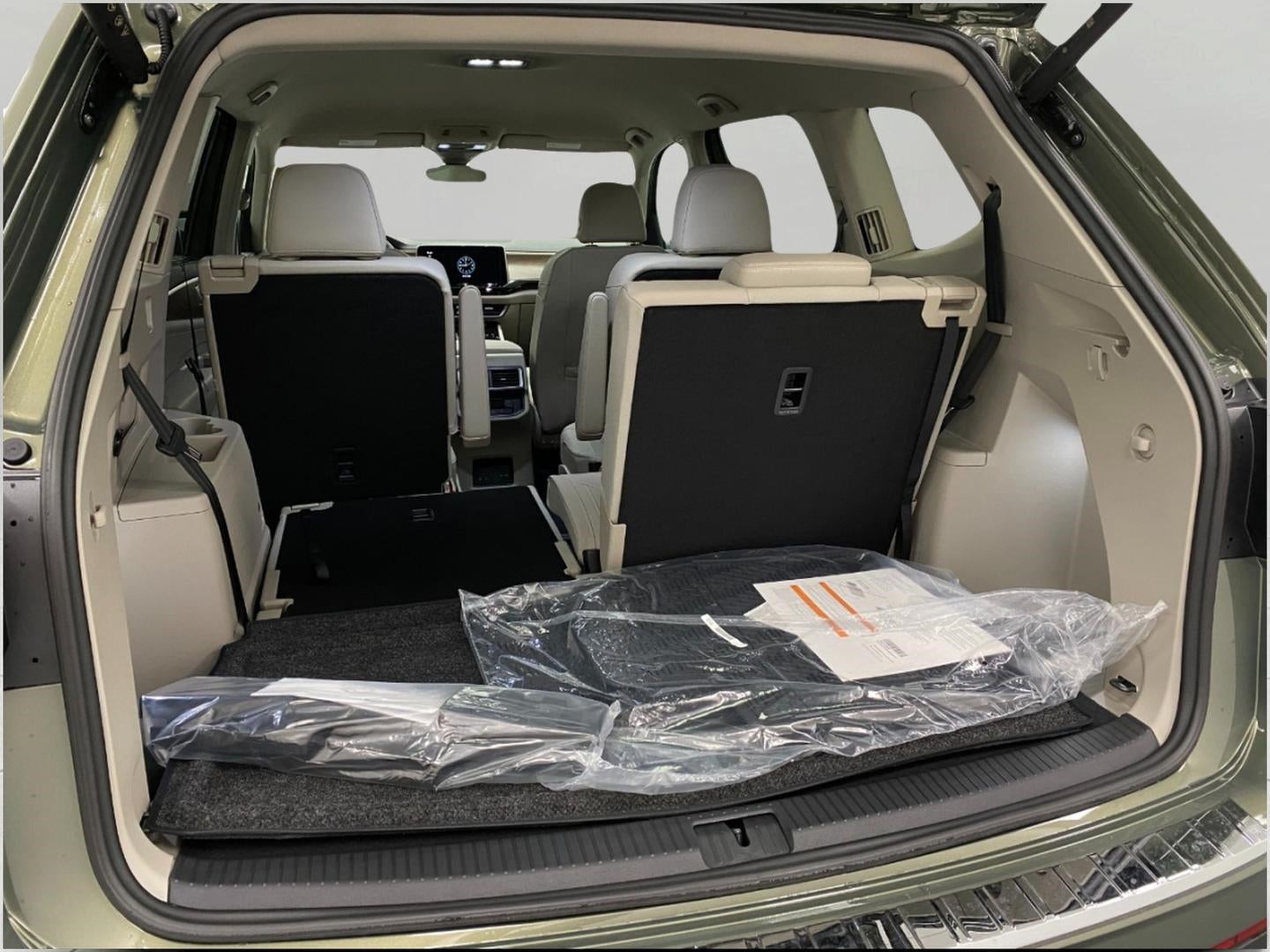 2026 Volkswagen Atlas 2.0T SE w/Technology 4MOTION