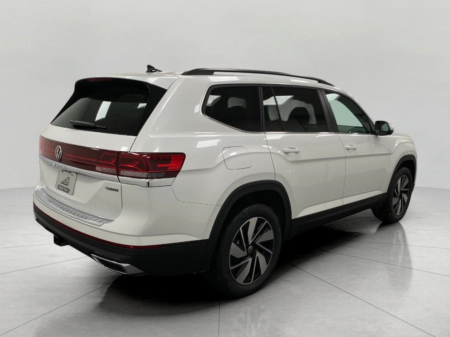 2026 Volkswagen Atlas 2.0T SE w/Technology 4MOTION