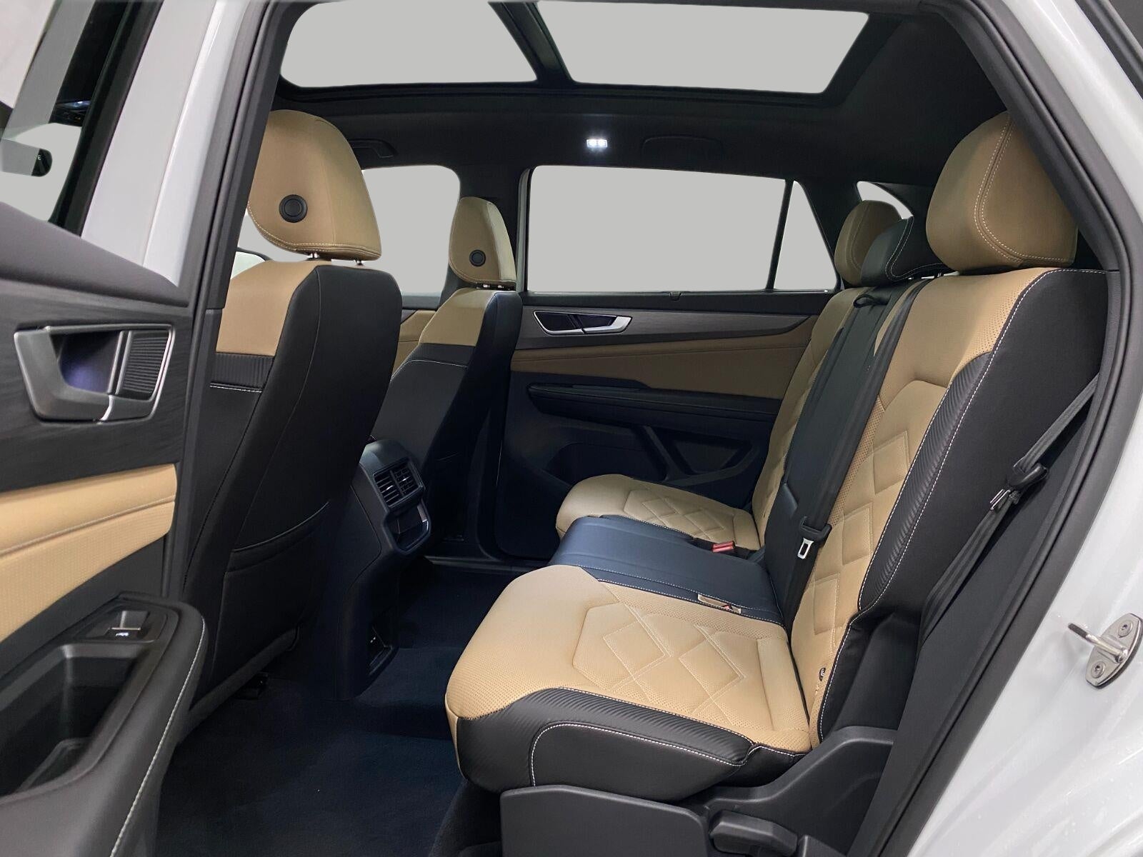 2026 Volkswagen Atlas Cross Sport 2.0T SE w/Technology 4MOTION