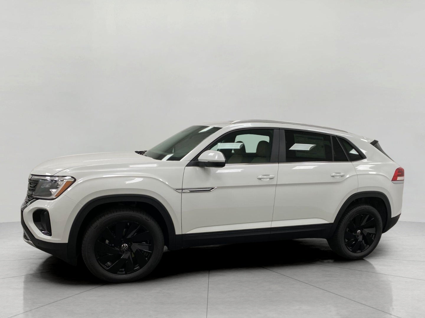 2026 Volkswagen Atlas Cross Sport 2.0T SE w/Technology 4MOTION