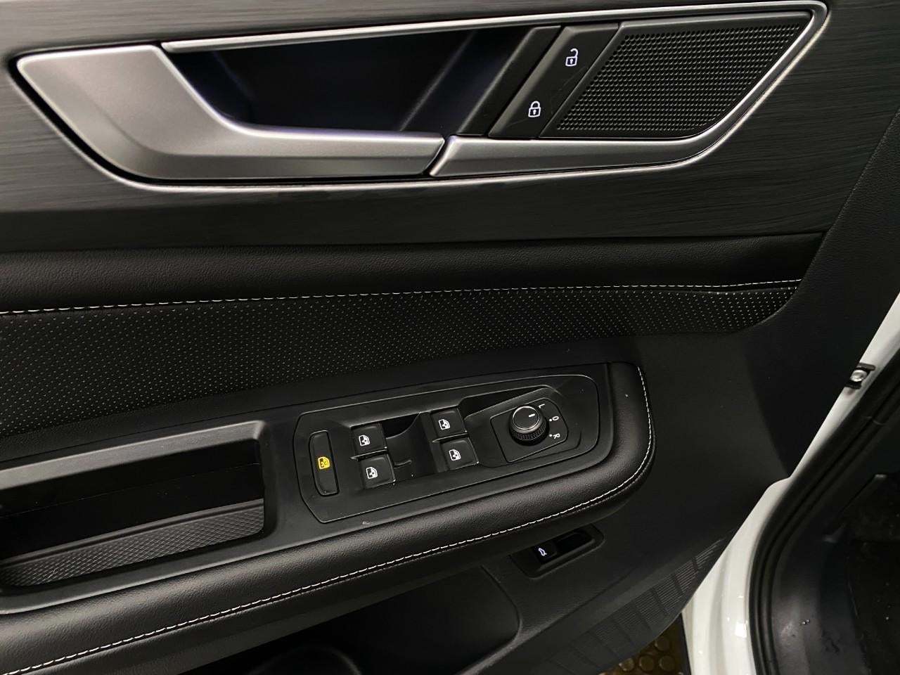 2026 Volkswagen Atlas Cross Sport 2.0T SE w/Technology 4MOTION