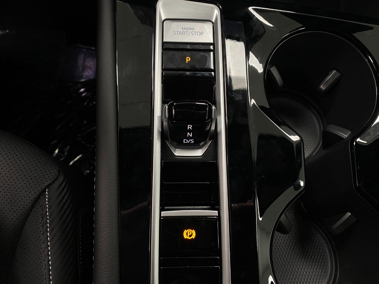 2026 Volkswagen Atlas Cross Sport 2.0T SE w/Technology 4MOTION
