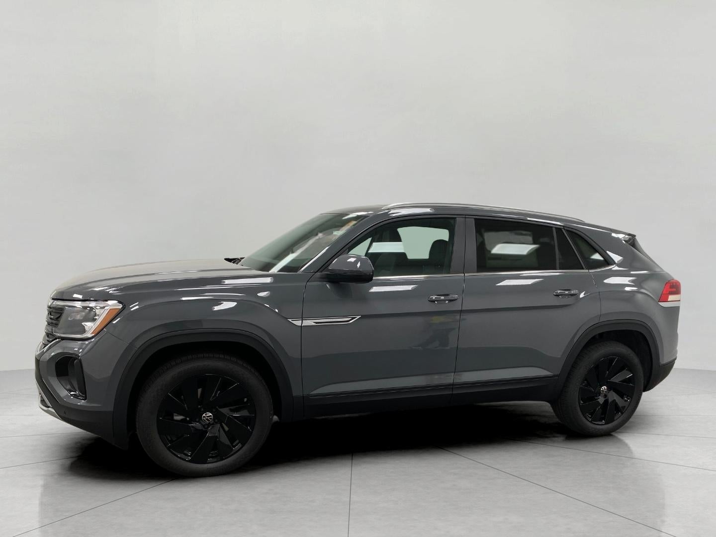 2026 Volkswagen Atlas Cross Sport 2.0T SE w/Technology 4MOTION