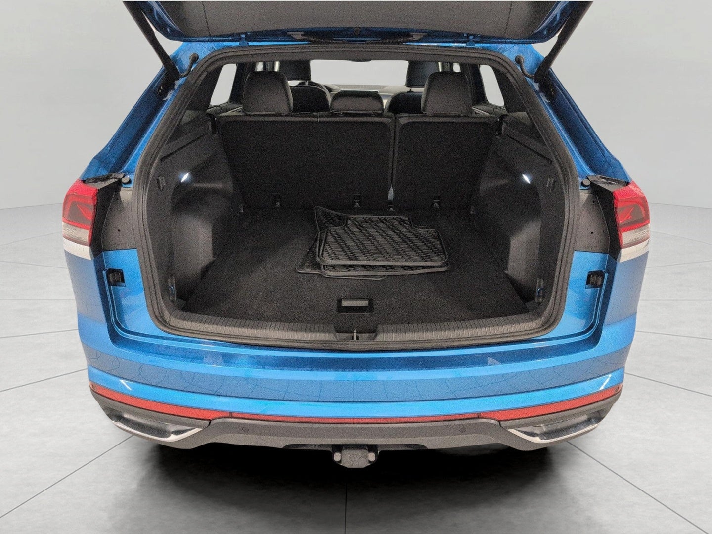 2024 Volkswagen Atlas Cross Sport 2.0T SE w/Technology 4MOTION