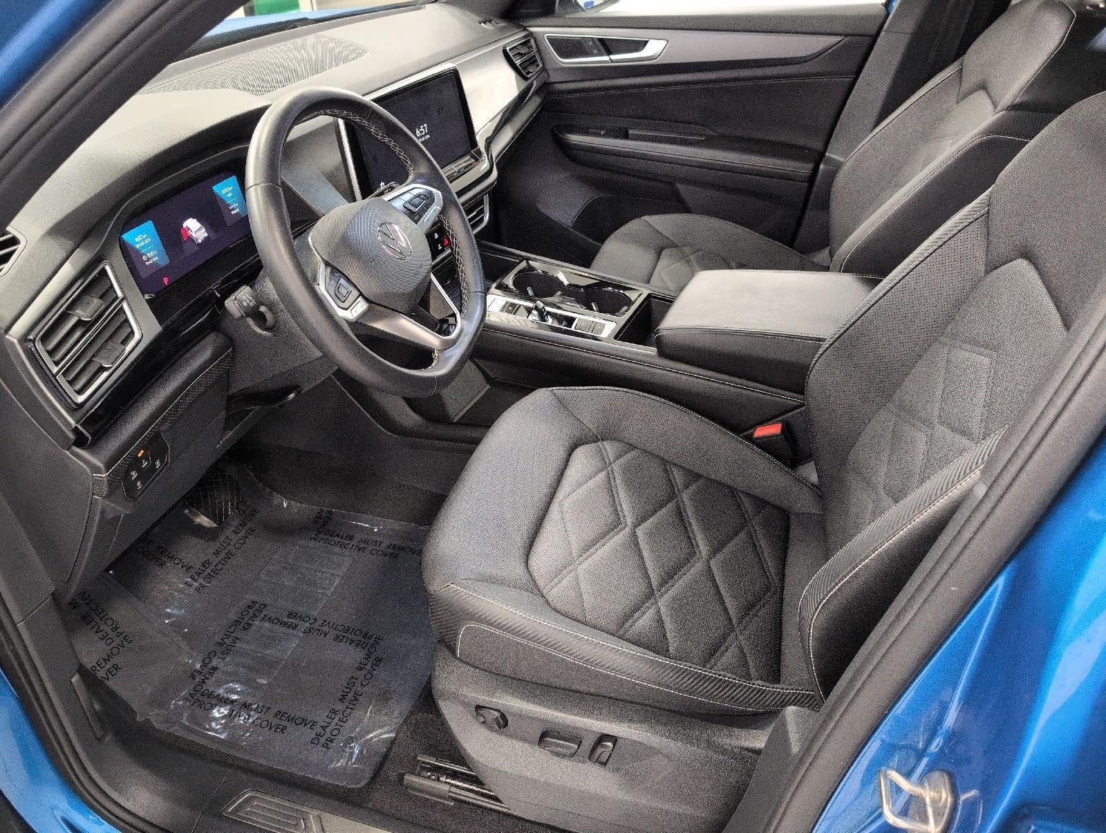 2024 Volkswagen Atlas Cross Sport 2.0T SE w/Technology 4MOTION