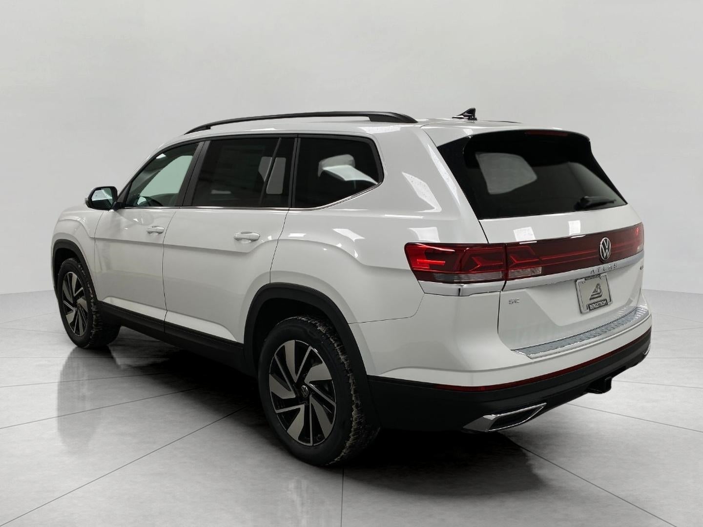 2026 Volkswagen Atlas 2.0T SE w/Technology 4MOTION
