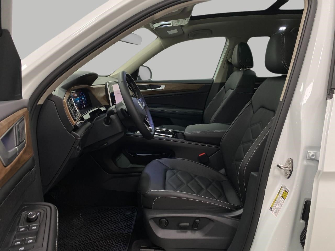 2026 Volkswagen Atlas 2.0T SE w/Technology 4MOTION