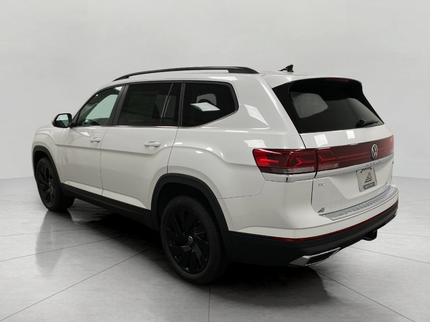 2026 Volkswagen Atlas 2.0T SE w/Technology 4MOTION