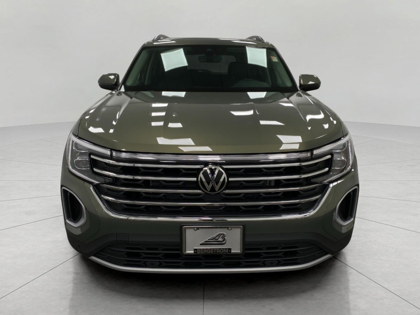 2026 Volkswagen Atlas 2.0T SE w/Technology 4MOTION