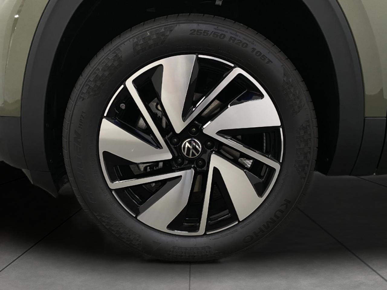 2026 Volkswagen Atlas 2.0T SE w/Technology 4MOTION