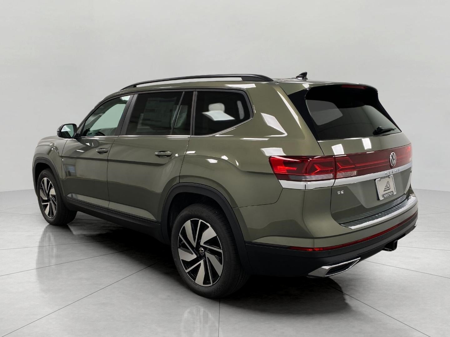 2026 Volkswagen Atlas 2.0T SE w/Technology 4MOTION