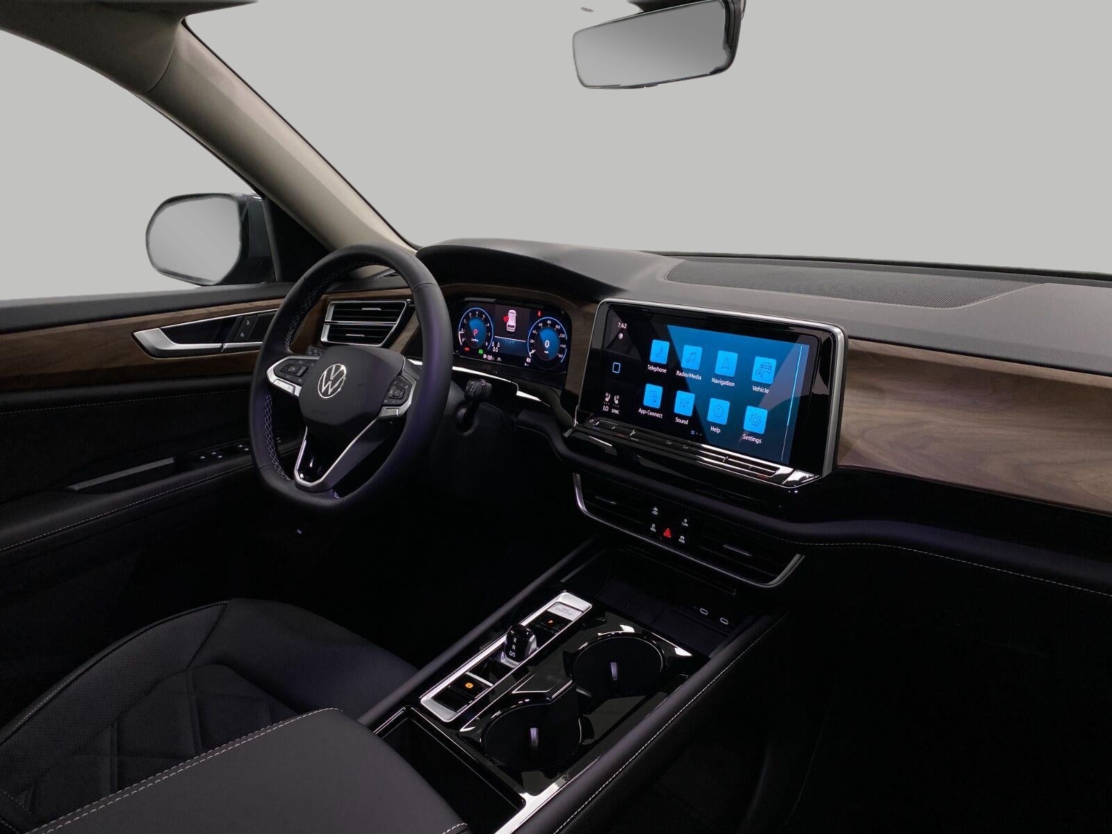 2026 Volkswagen Atlas 2.0T SE w/Technology 4MOTION