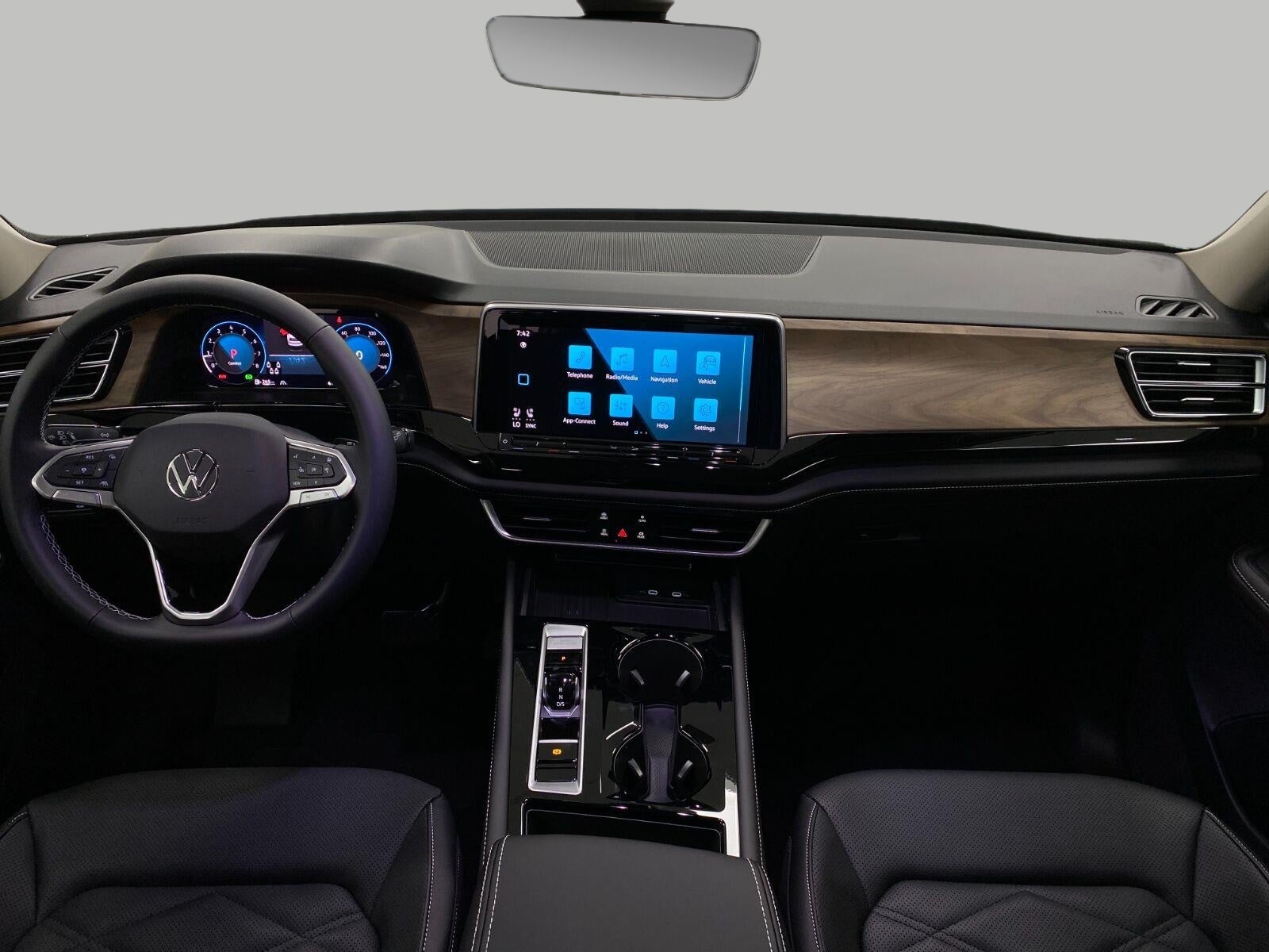 2026 Volkswagen Atlas 2.0T SE w/Technology 4MOTION