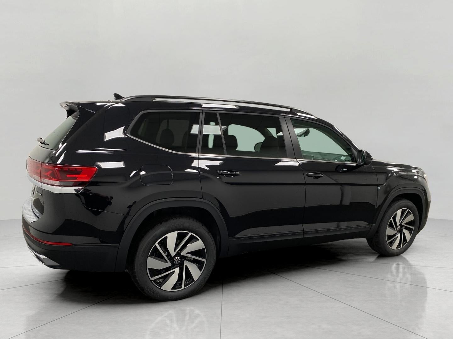 2026 Volkswagen Atlas 2.0T SE w/Technology 4MOTION