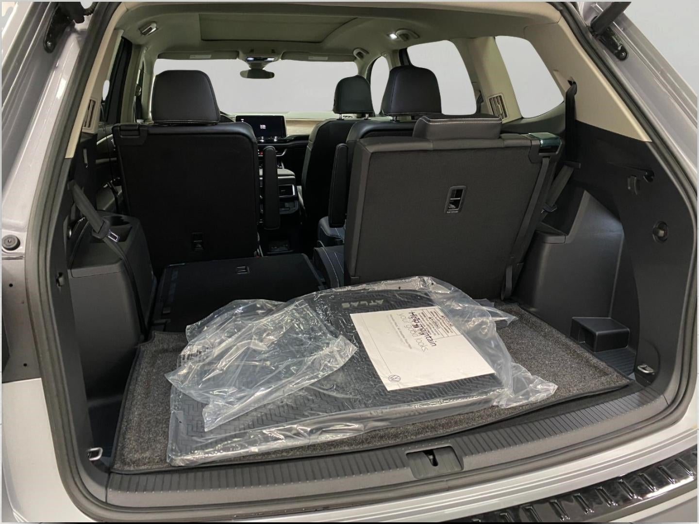 2026 Volkswagen Atlas 2.0T SE w/Technology 4MOTION