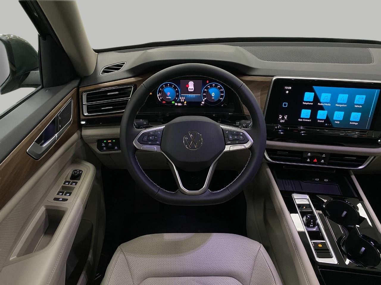 2026 Volkswagen Atlas 2.0T SE w/Technology 4MOTION