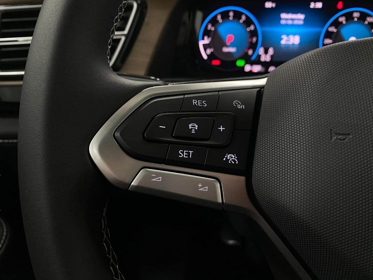 2026 Volkswagen Atlas 2.0T SE w/Technology 4MOTION