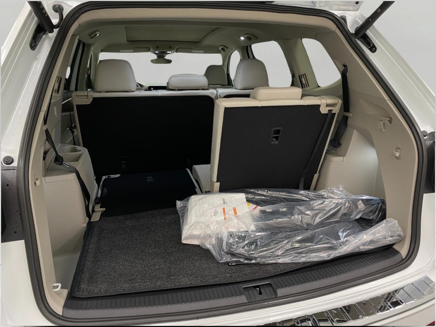 2026 Volkswagen Atlas 2.0T SE w/Technology 4MOTION
