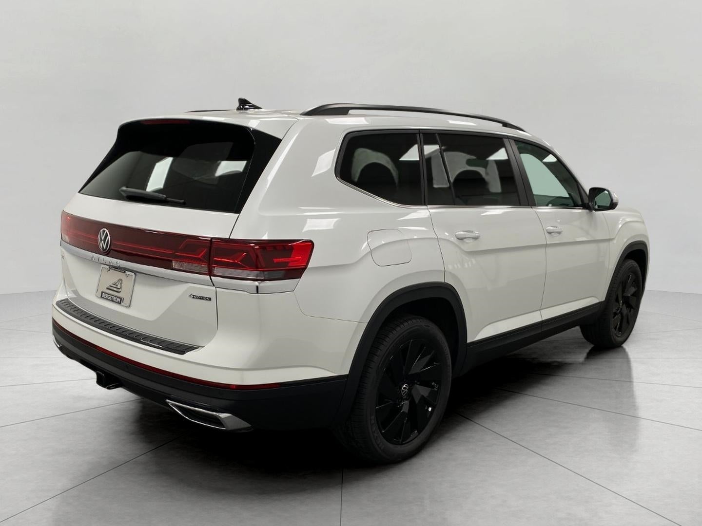 2026 Volkswagen Atlas 2.0T SE w/Technology 4MOTION