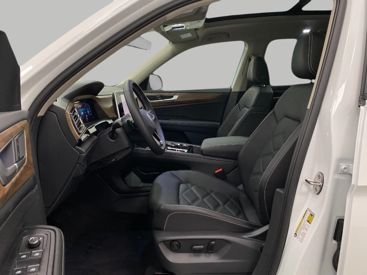 2026 Volkswagen Atlas 2.0T SE w/Technology 4MOTION