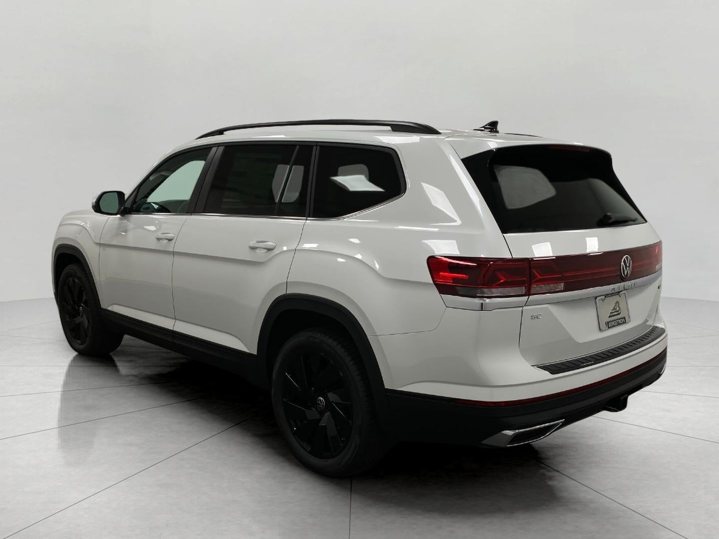 2026 Volkswagen Atlas 2.0T SE w/Technology 4MOTION