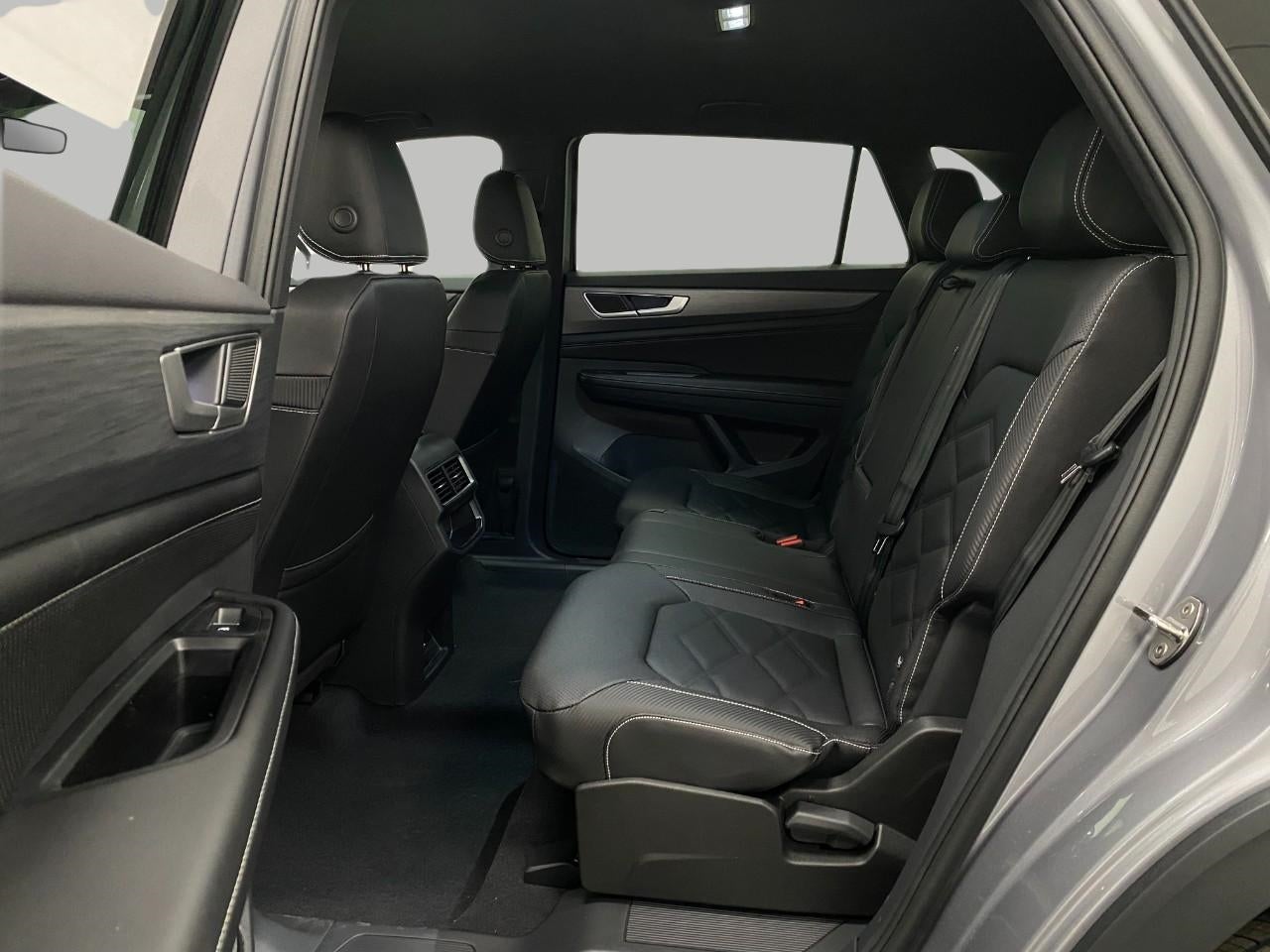 2026 Volkswagen Atlas Cross Sport 2.0T SE 4MOTION