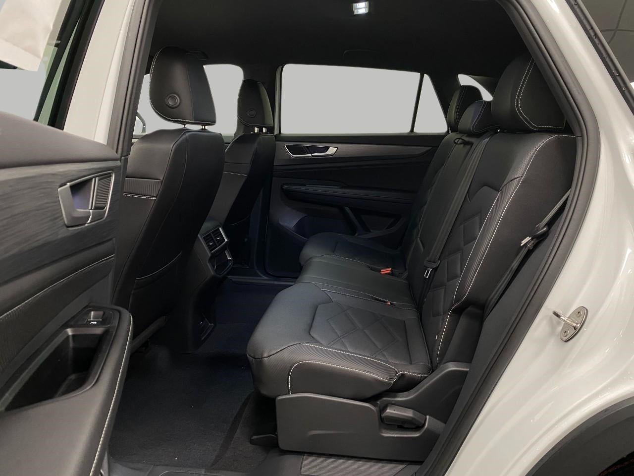 2026 Volkswagen Atlas Cross Sport 2.0T SE 4MOTION