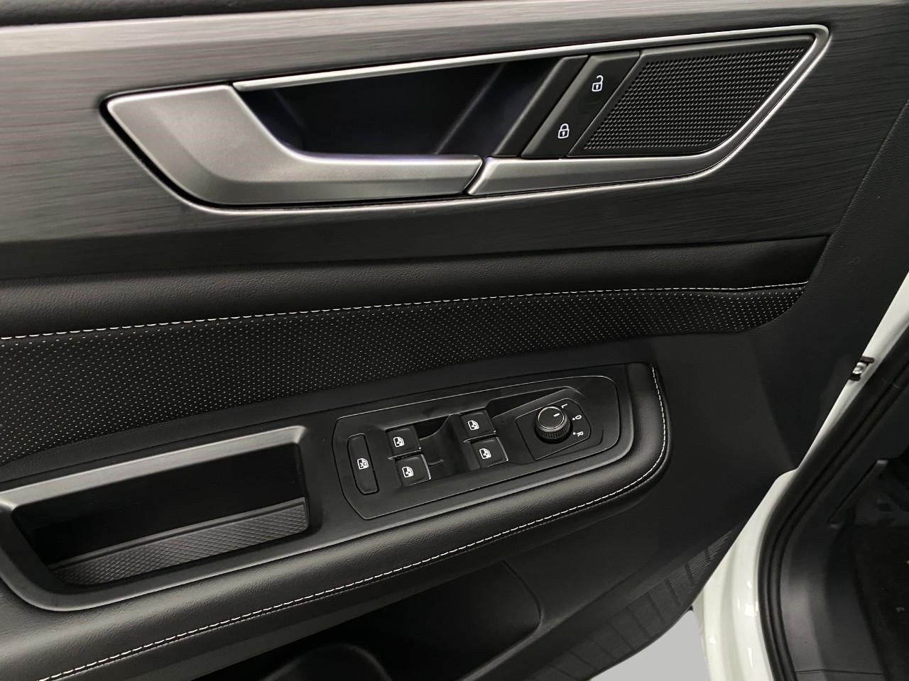 2026 Volkswagen Atlas Cross Sport 2.0T SE 4MOTION