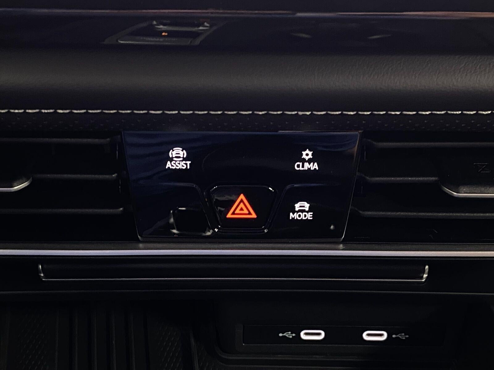 2026 Volkswagen Atlas Cross Sport 2.0T SE 4MOTION