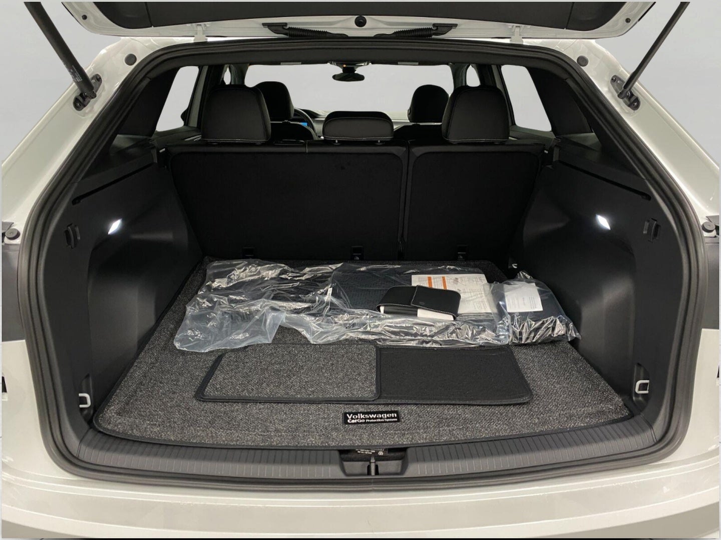 2026 Volkswagen Atlas Cross Sport 2.0T SE 4MOTION