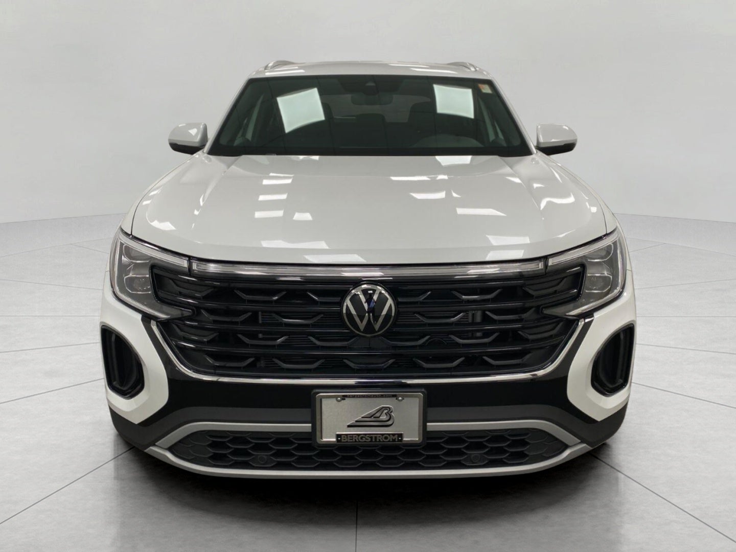 2026 Volkswagen Atlas Cross Sport 2.0T SE 4MOTION