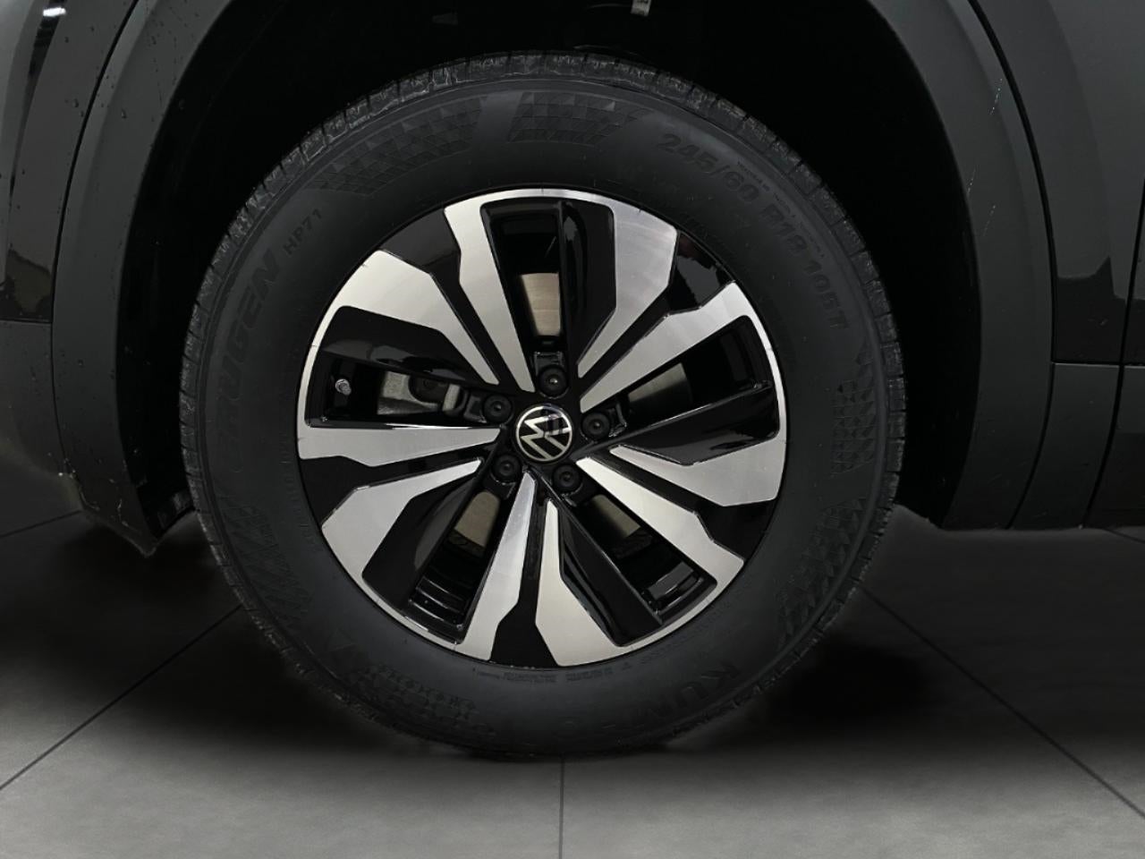 2026 Volkswagen Atlas Cross Sport 2.0T SE 4MOTION