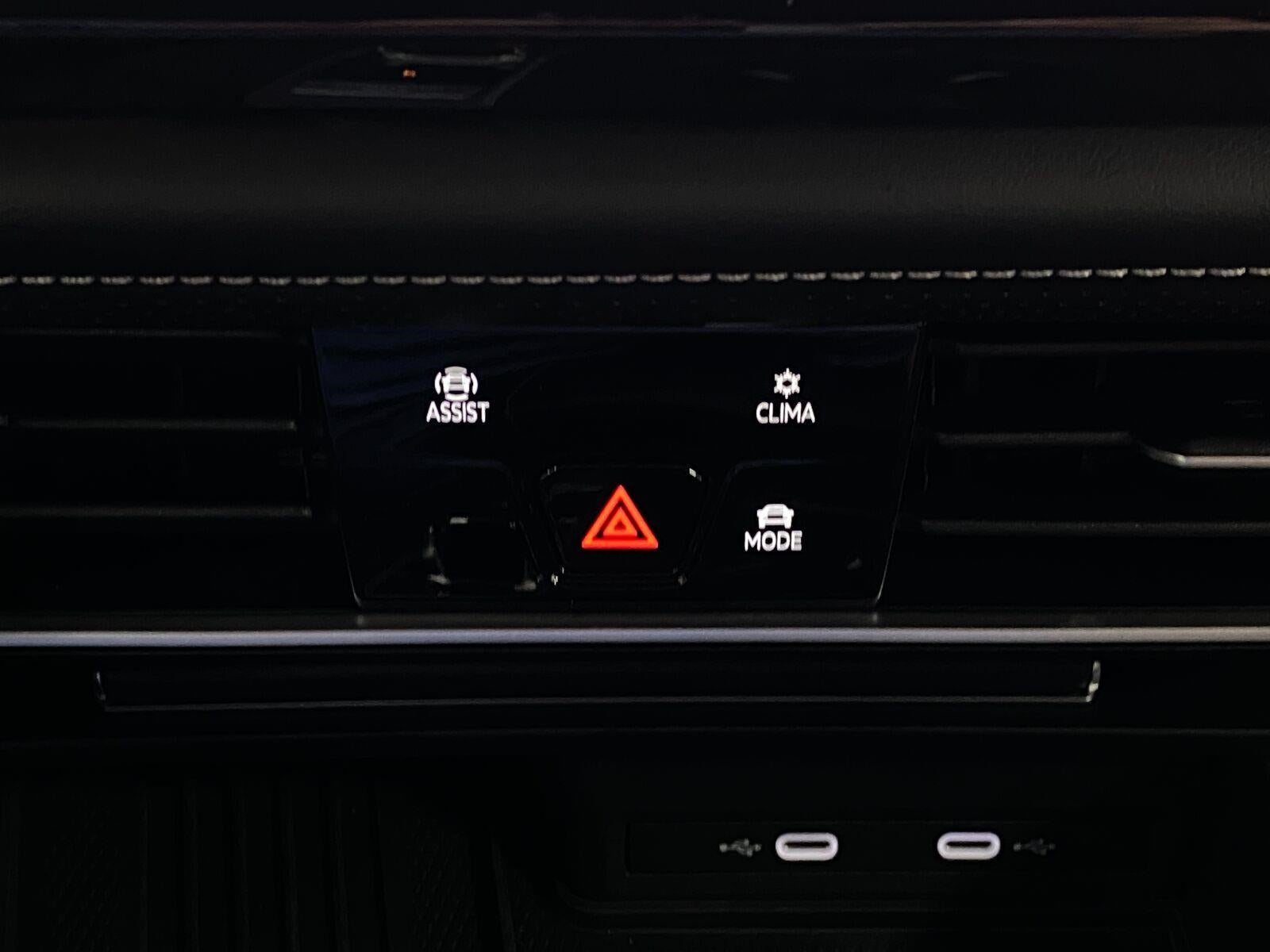 2026 Volkswagen Atlas Cross Sport 2.0T SE 4MOTION