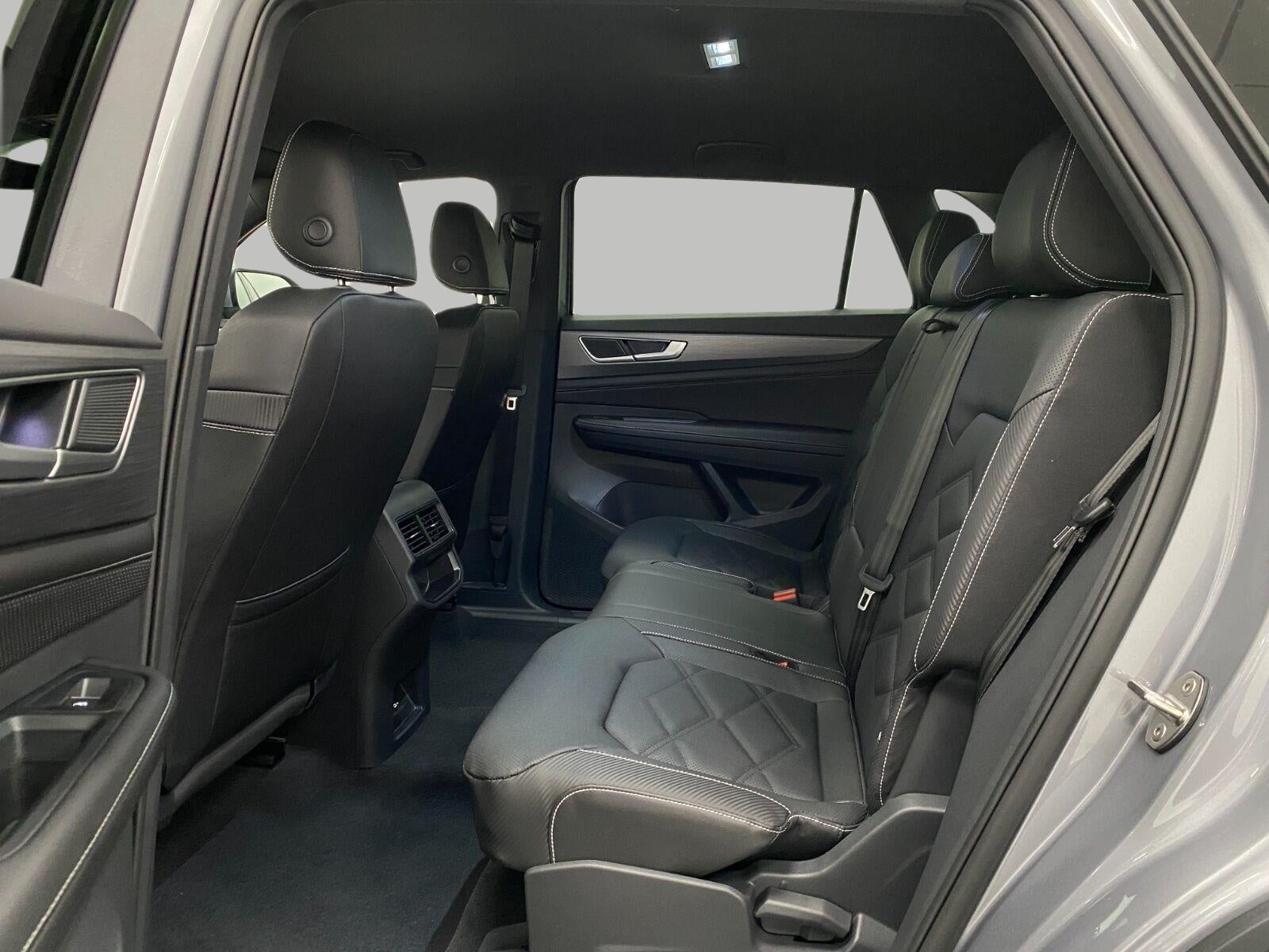 2026 Volkswagen Atlas Cross Sport 2.0T SE 4MOTION