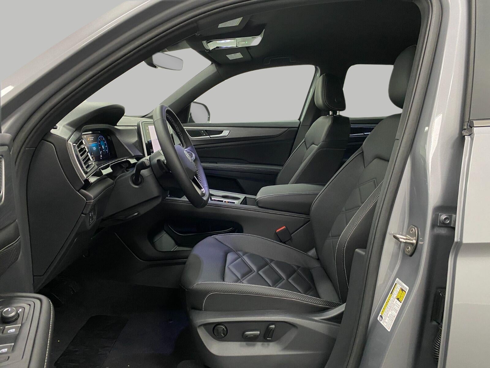 2026 Volkswagen Atlas Cross Sport 2.0T SE 4MOTION