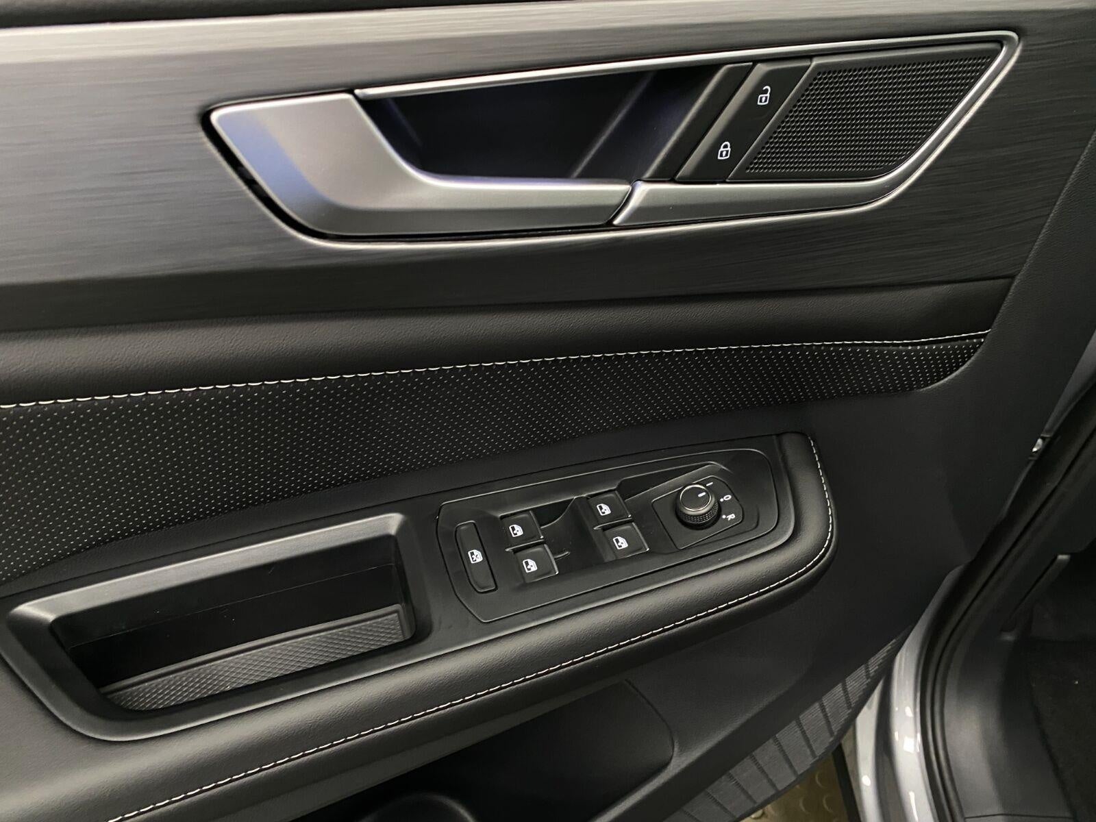 2026 Volkswagen Atlas Cross Sport 2.0T SE 4MOTION