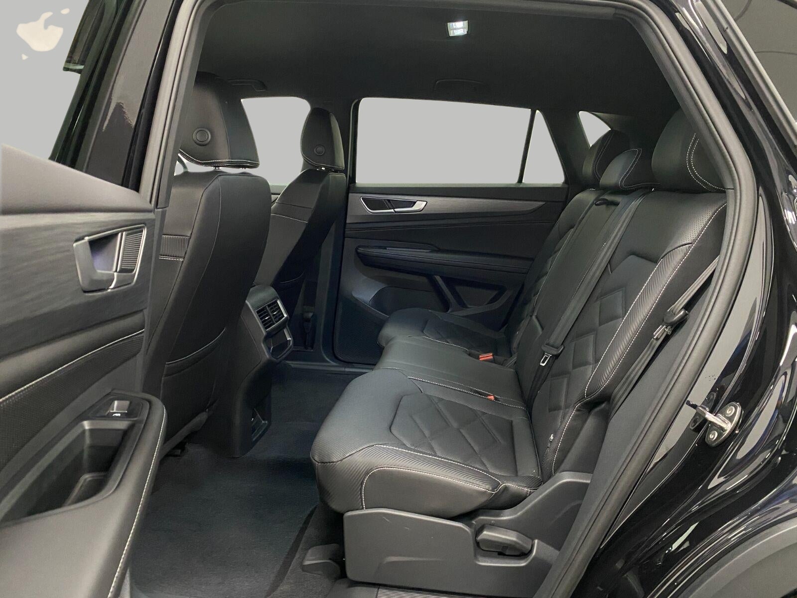 2026 Volkswagen Atlas Cross Sport 2.0T SE 4MOTION