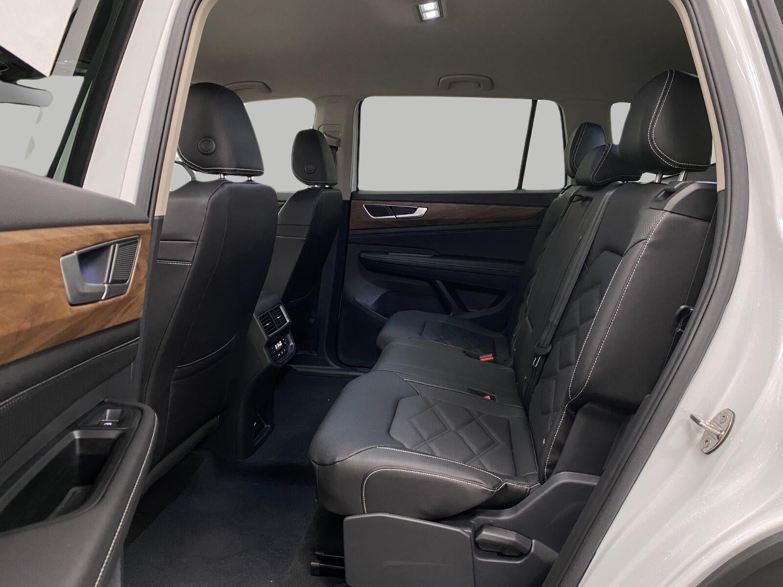 2026 Volkswagen Atlas 2.0T SE 4MOTION