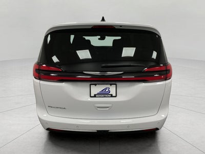 2024 Chrysler Pacifica Touring L FWD