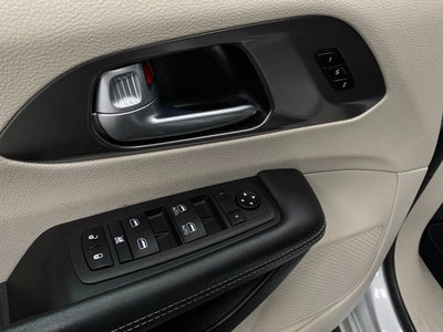 2024 Chrysler Pacifica Touring L FWD