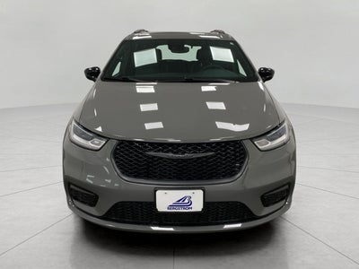 2025 Chrysler Pacifica Limited FWD