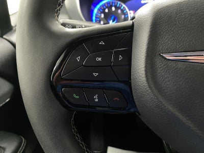 2025 Chrysler Pacifica Limited FWD