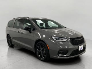 2025 Chrysler Pacifica Limited FWD