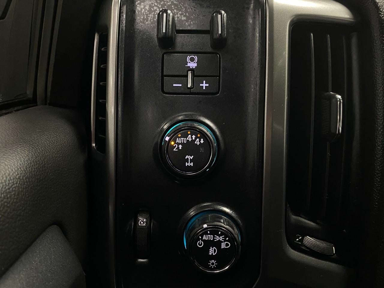 2019 Chevrolet Silverado 1500 LD 4WD Double Cab LT w/1LT