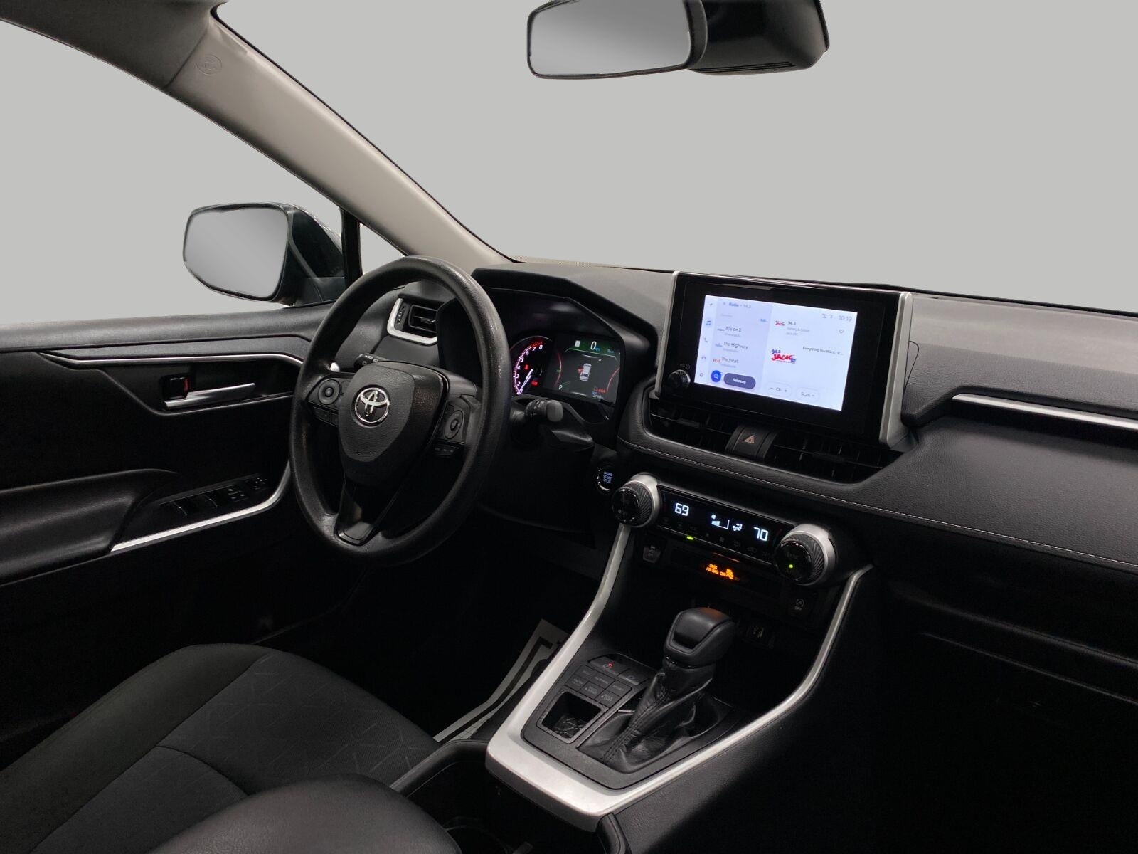 2025 Toyota RAV4 XLE AWD